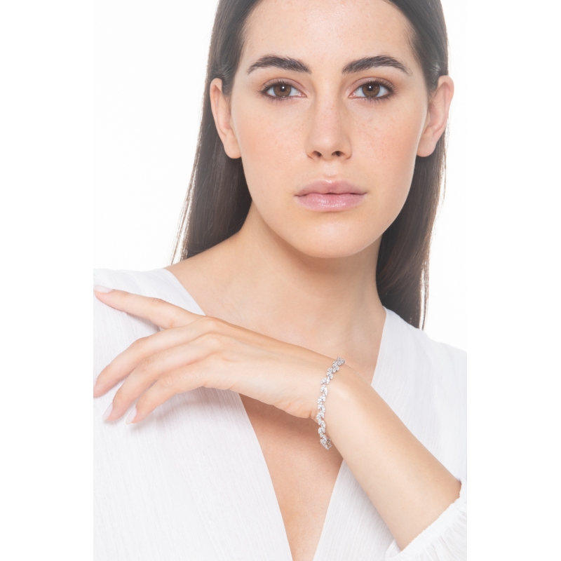 Weißgold 18k Damenarmband mit blattförmigen Diamanten  Weißgold 18k Damenarmband mit blattförmigen Diamanten