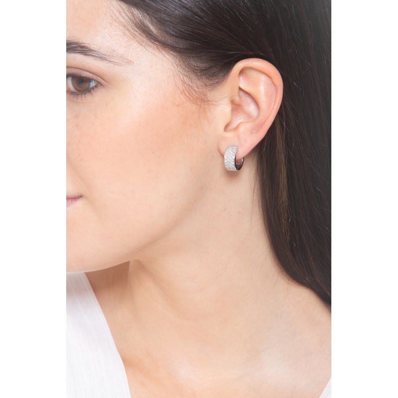 Creolen aus 18 Karat Weißgold mit 4 Reihen Diamanten