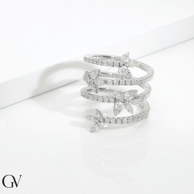 Spiralförmiger Bandring mit Diamanten Weißgold 750