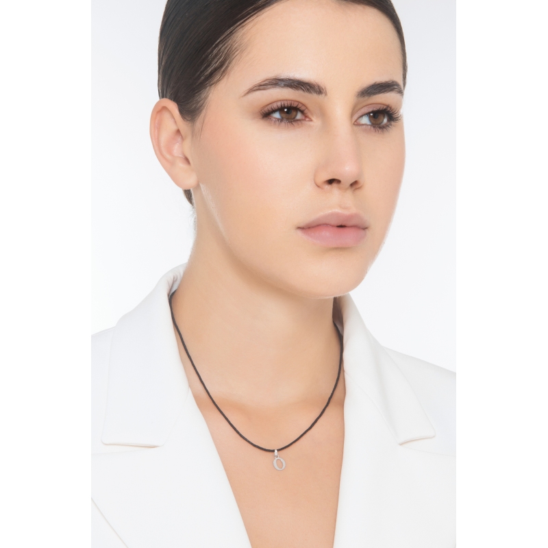 Buchstaben Anhänger O aus Weißgold 18K Buchstaben Anhänger O aus Weißgold 18K