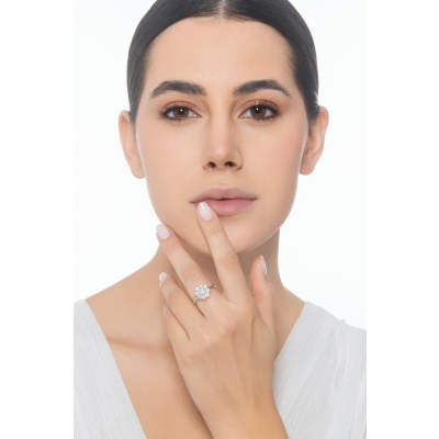 Halbkarätiger Blumenring Halo Ring Weißgold mit Diamanten