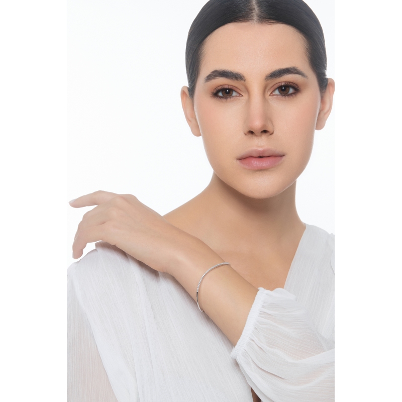 Weißgold 18K halbstarres Armband mit Brillanten Weißgold 18K halbstarres Armband mit Brillanten