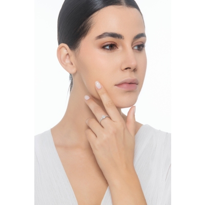 Ring mit Diamant Tropfenschliff 0.70 kt GIA Weißgold 18K