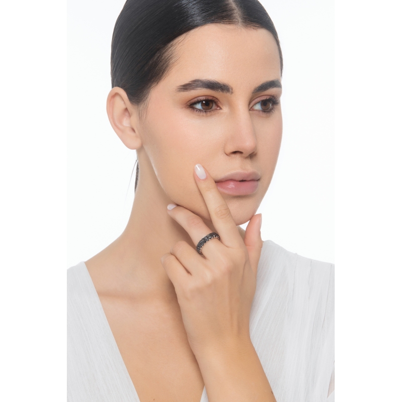 Eternity Ring mit zwei Reihen von schwarzen Diamanten