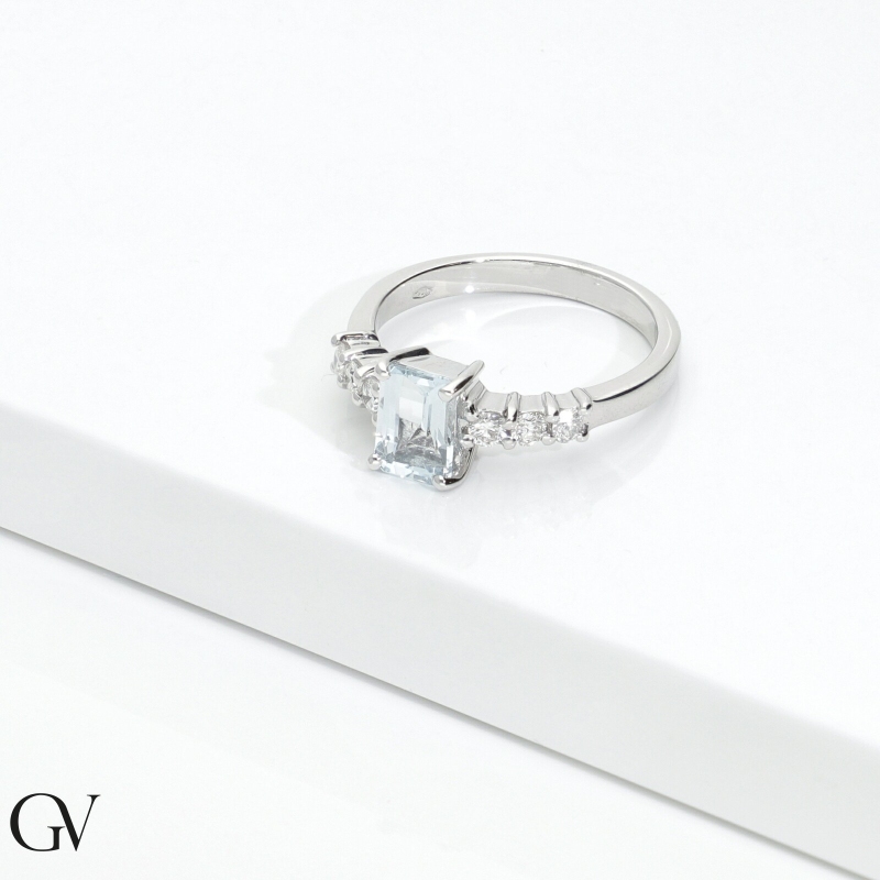 Aquamarin Ring mit Brillanten Weißgold 18K