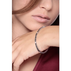 Weißgold Tennisarmband mit schwarzen und weißen Diamanten  2