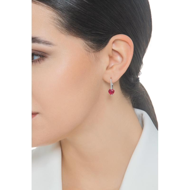 Ohrhänger aus Weißgold 750 mit Rubinen und Brillanten Ohrhänger aus Weißgold 750 mit Rubinen und Brillanten