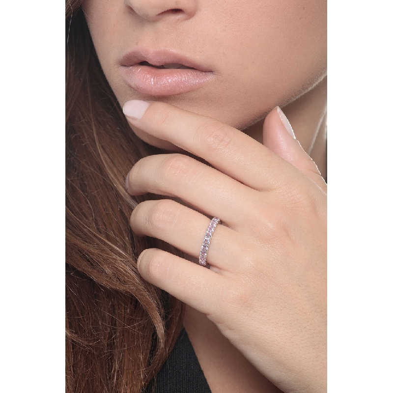 Memoire Ring Weißgold 750 mit rosa Saphiren Memoire Ring Weißgold 750 mit rosa Saphiren