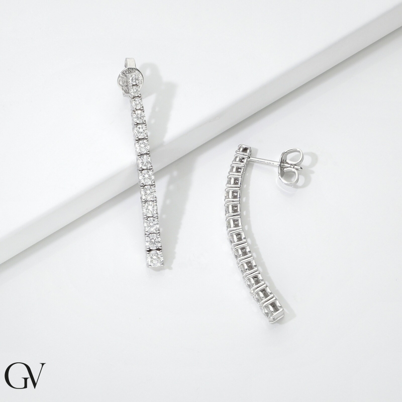 Diamant-Ohrringe aus 18-karätigem Weißgold 