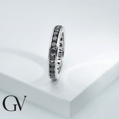 Eternity Ring Weißgold mit schwarzen Diamanten 