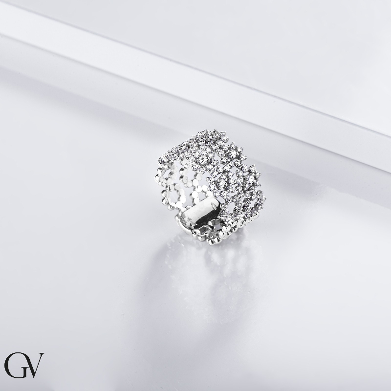 Bandring aus Weißgold 18k mit Brillanten  Bandring aus Weißgold 18k mit Brillanten