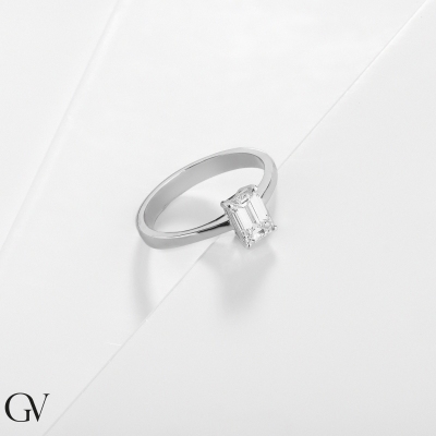 Solitärring mit Diamant Smaragdschliff 1 Karat GIA aus 750er Weißgold