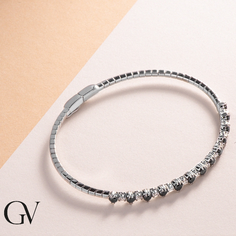 Armreif mit schwarzen Diamanten 18k Weißgold  Armreif mit schwarzen Diamanten 18k Weißgold