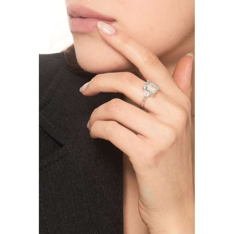 Aquamarin Ring mit Diamanten 750er Weißgold Aquamarin Ring mit Diamanten 750er Weißgold