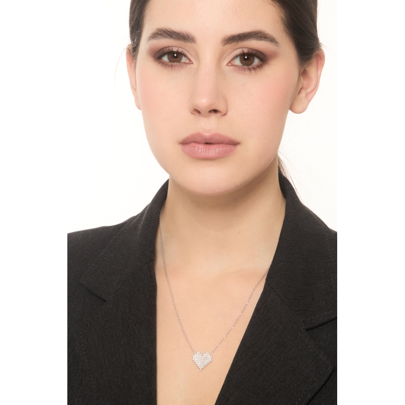 Halskette aus 750 Weißgold mit Pixel Herz-Anhänger aus Diamanten Halskette aus 750 Weißgold mit Pixel Herz-Anhänger aus Diamanten