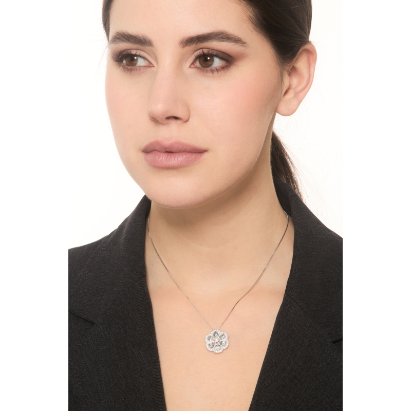 Kette Damen aus Weißgold mit Blumenhänger aus Aquamarin und Diamanten 