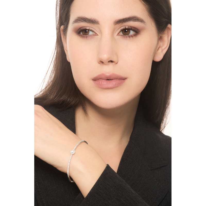 Halbsteifes Armband aus 18K Weißgold mit Diamanten Halbsteifes Armband aus 18K Weißgold mit Diamanten