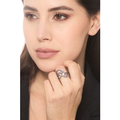 Designer Ring Schmetterling mit blauen Saphiren und Diamanten