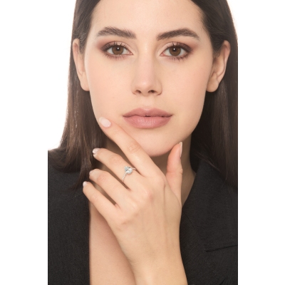 Tropfen Ring Weißgold 18K mit Aquamarin und Diamanten