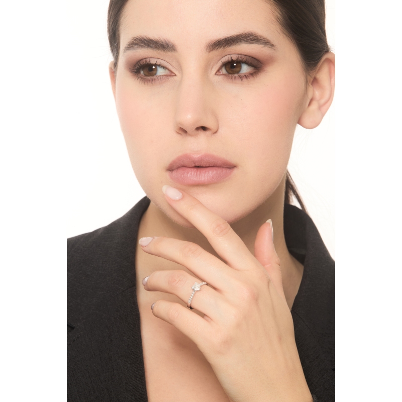 Ring mit Diamant Herzschliff 0.50 Karat GIA Weißgold 18K Ring mit Diamant Herzschliff 0.50 Karat GIA Weißgold 18K