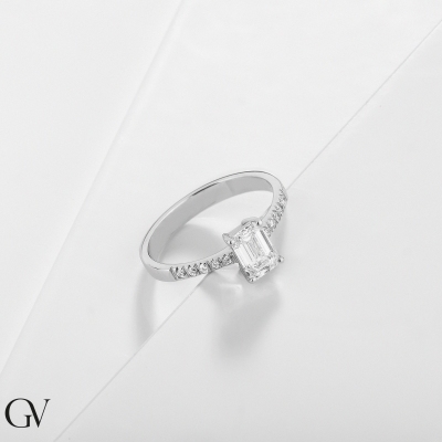 Ring mit Diamant Smaragdschliff 1 kt GIA aus Weißgold 18K