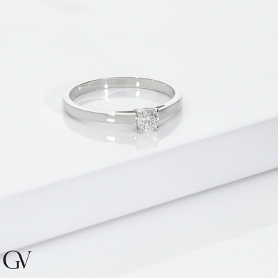 Ring mit Diamant 0.20 kt aus Weißgold 750