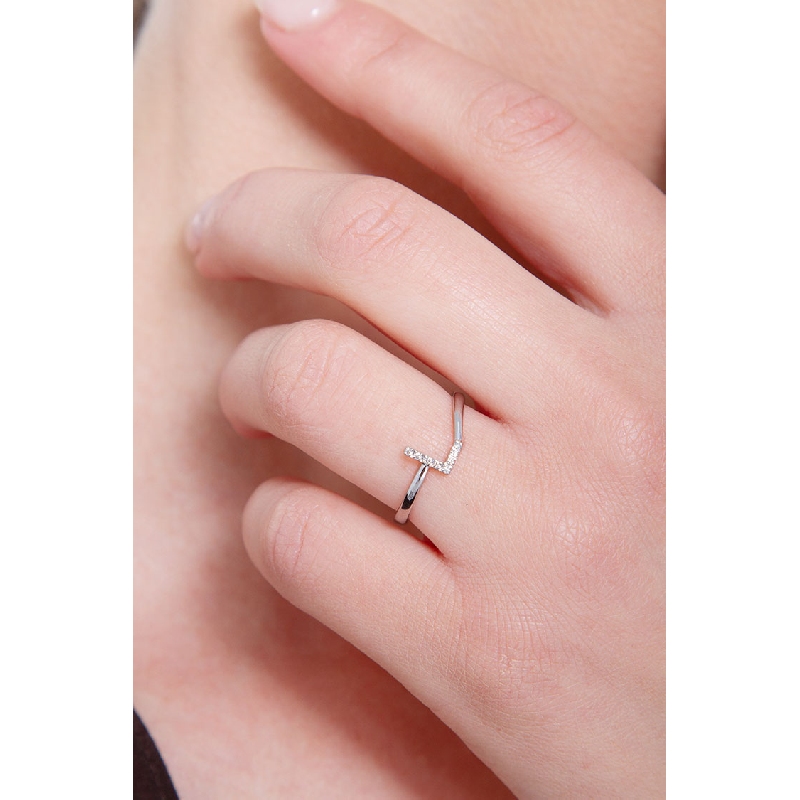 Weißgold 750 Ring mit L aus Diamanten