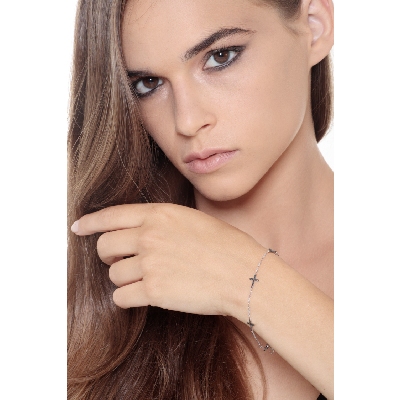Weißgold 18k Armband mit Kreuzen aus schwarzen Diamanten