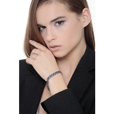 Weißgold Armband Damen mit blauen Saphiren 