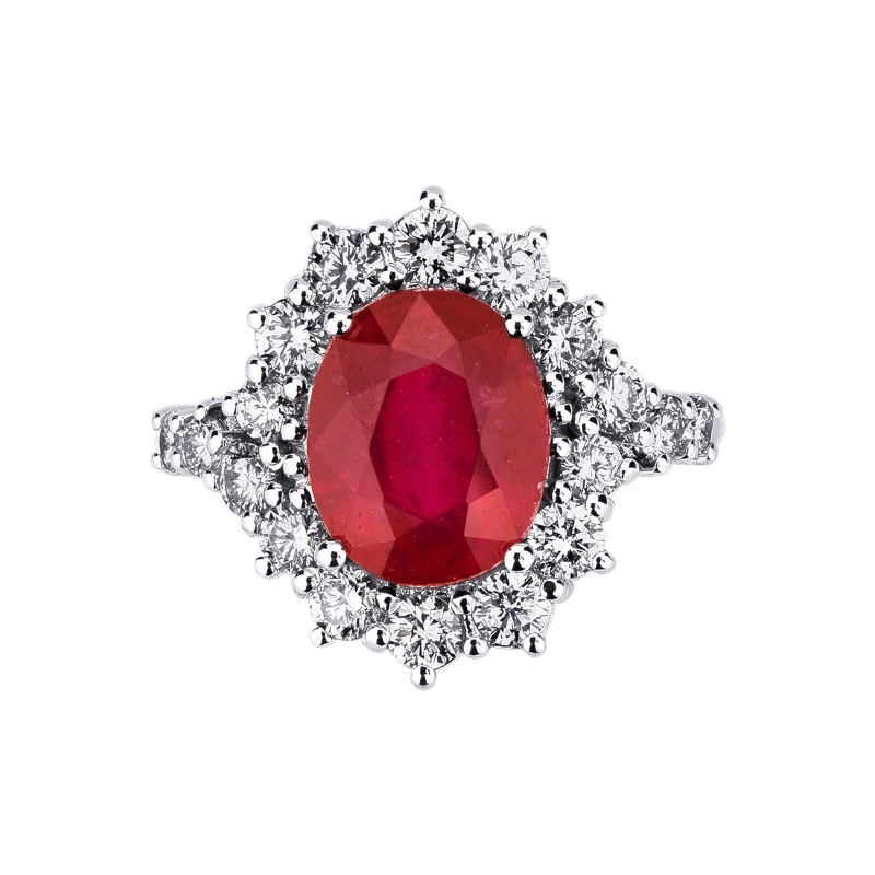Weißgoldring mit Rubin und Diamanten Weißgoldring mit Rubin und Diamanten