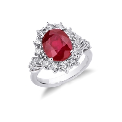 Weißgoldring mit Rubin und Diamanten