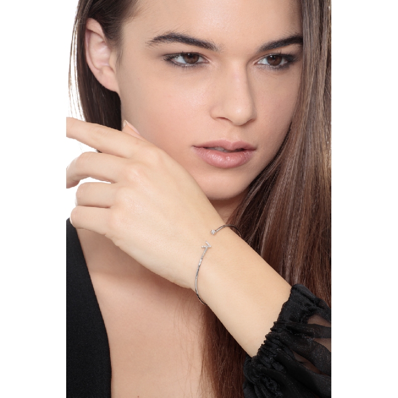 Armreif Buchstabe V mit Diamanten Weißgold 18k Armreif Buchstabe V mit Diamanten Weißgold 18k