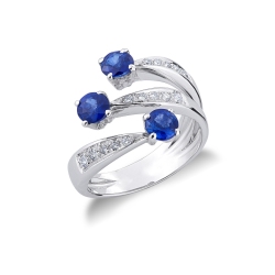 Weißgold Trilogie Ring mit drei Saphiren und Diamanten