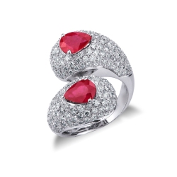 TOI&MOI Weißgold Ring mit Rubinen und Diamanten Pavé