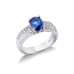 Saphir Solitär Ring Weißgold mit Diamanten