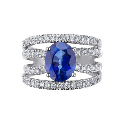 Weißgold Ring Damen mit zentralem Saphir und Diamanten