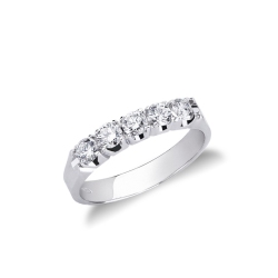 Ring aus Weißgold mit 5 Diamanten