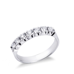 Ring aus 18k Weißgold mit 7 Diamanten 0.50 Ct.