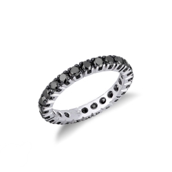 Moderner Eternity Ring mit schwarzen Diamanten