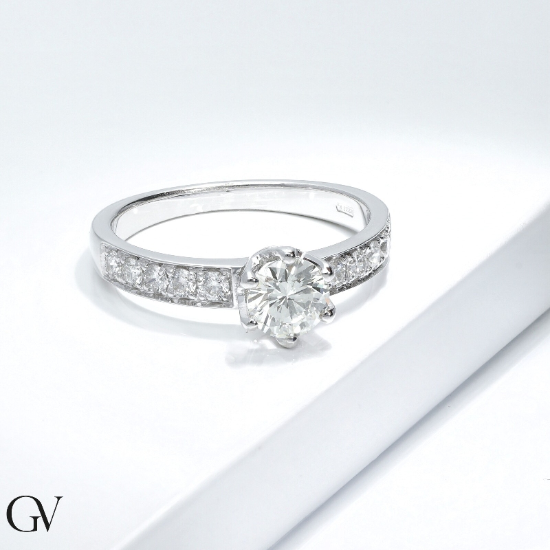 Solitär-Ring Weißgold 18K Diamant 0,7 Karat