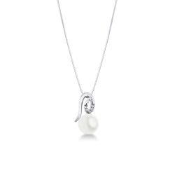 Halskette mit Perle und Diamanten
