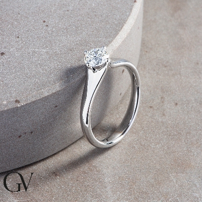 Weißgold Solitärring Diamant 0,70 Karat Verlobungsring