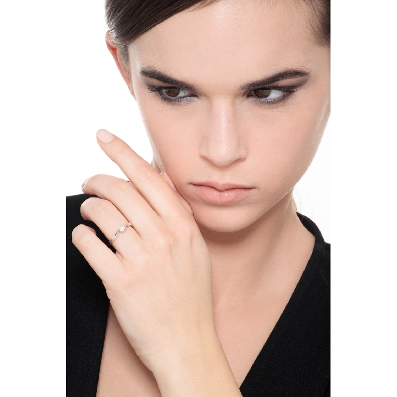 Verlobungsring Solitär Weißgold