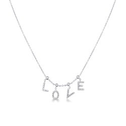 Halskette aus Buchstaben LOVE aus Diamanten