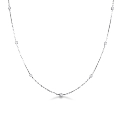 Weißgold 18k Kette mit 9 Diamanten