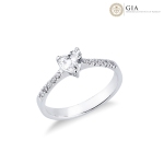 Ring mit Diamant ...