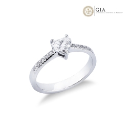 Diamant Ring Herzschliff 0.70 kt GIA Weißgold 18K