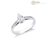 Ring mit Diamant ...