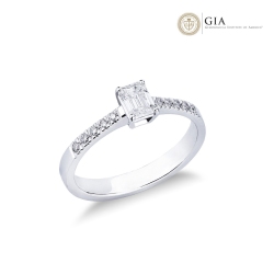 Ring mit Diamant Smaragdschliff 0,50 kt GIA aus Weißgold 750