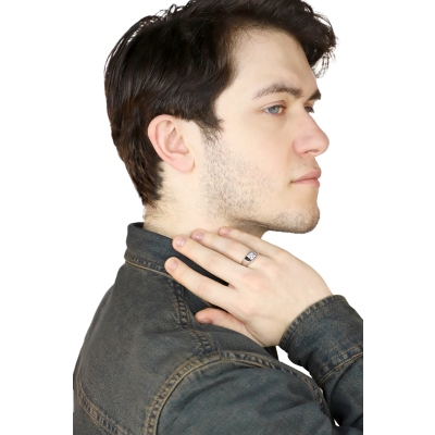 Herrenring Weißgold 18K mit Diamant